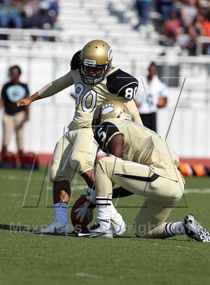 Thumbnail 1 in Seguin @ South Oak Cliff (Lone Star Football Classic) photogallery.