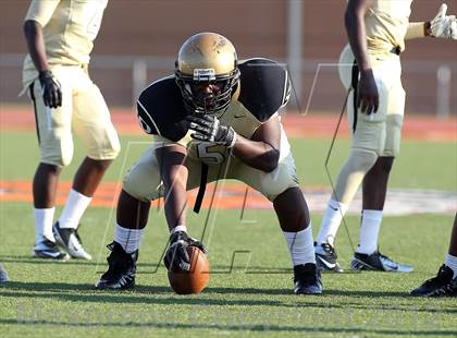 Thumbnail 2 in Seguin @ South Oak Cliff (Lone Star Football Classic) photogallery.