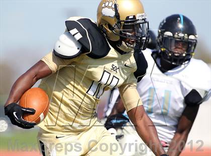 Thumbnail 1 in Seguin @ South Oak Cliff (Lone Star Football Classic) photogallery.