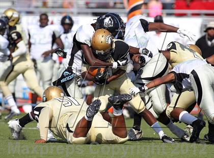 Thumbnail 2 in Seguin @ South Oak Cliff (Lone Star Football Classic) photogallery.