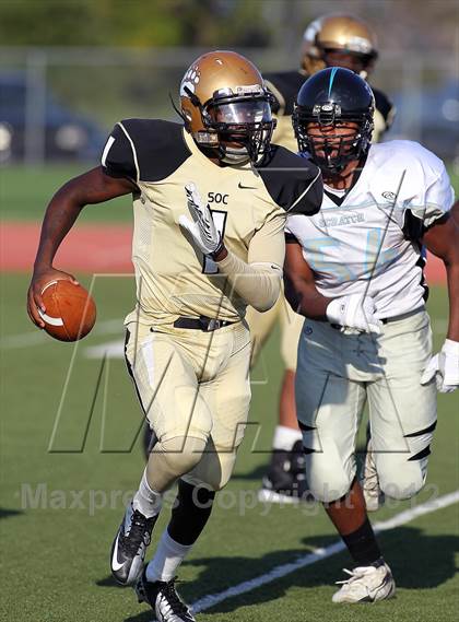 Thumbnail 2 in Seguin @ South Oak Cliff (Lone Star Football Classic) photogallery.