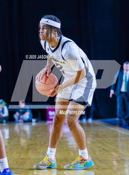 Thumbnail 2 in Liberty vs. Bellevue (WIAA 3A Round of 12) photogallery.