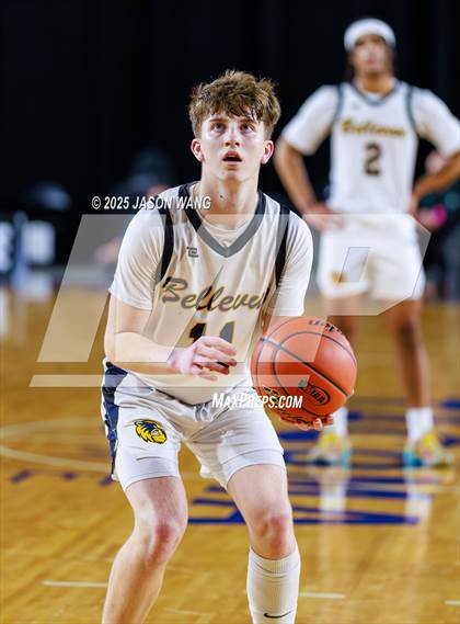 Thumbnail 3 in Liberty vs. Bellevue (WIAA 3A Round of 12) photogallery.