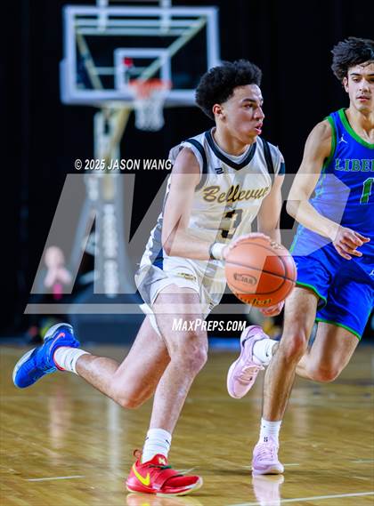 Thumbnail 2 in Liberty vs. Bellevue (WIAA 3A Round of 12) photogallery.