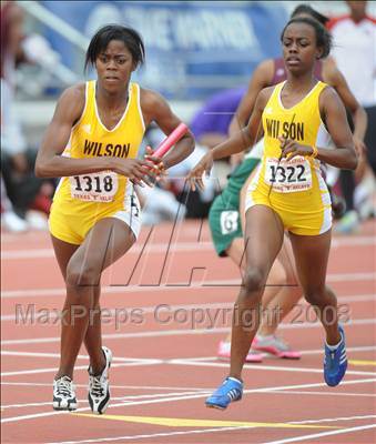 Thumbnail 3 in 81st Clyde Littlefield Texas Relays photogallery.