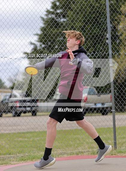 Thumbnail 1 in Plainville Invitational Track Meet photogallery.
