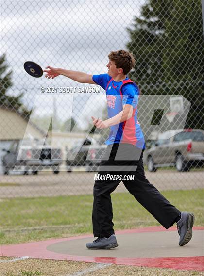Thumbnail 2 in Plainville Invitational Track Meet photogallery.
