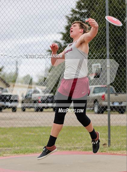 Thumbnail 2 in Plainville Invitational Track Meet photogallery.