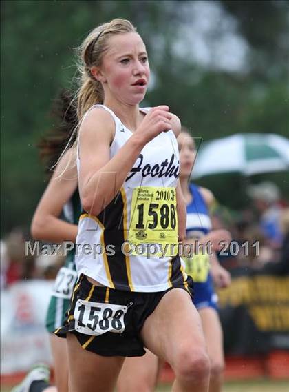Thumbnail 3 in CIF State Cross Country Championships (D2 Girls) photogallery.