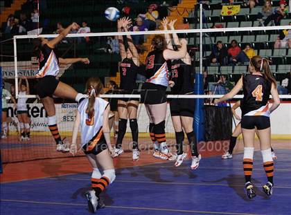 Thumbnail 3 in East Rockaway vs Salamanca (NYSPHSAA Class C Pool Play) photogallery.