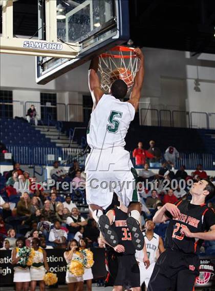 Thumbnail 3 in Winter Park vs Butler (T-Mobile Invitational) photogallery.
