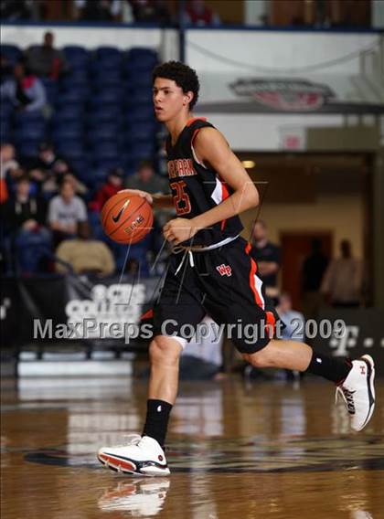 Thumbnail 1 in Winter Park vs Butler (T-Mobile Invitational) photogallery.