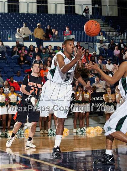 Thumbnail 1 in Winter Park vs Butler (T-Mobile Invitational) photogallery.