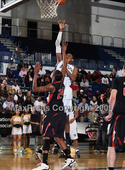 Thumbnail 1 in Winter Park vs Butler (T-Mobile Invitational) photogallery.