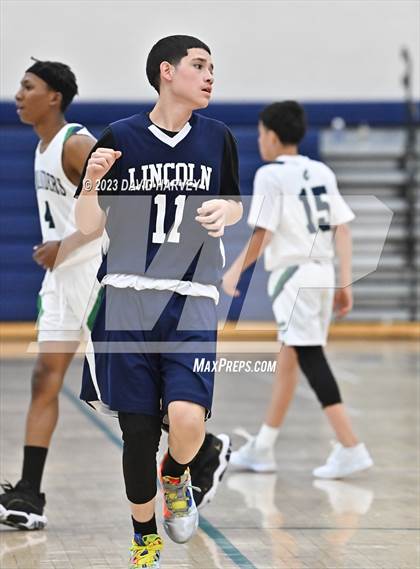 Thumbnail 2 in Lincoln vs Kennedy photogallery.
