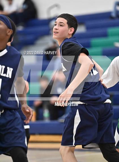 Thumbnail 3 in Lincoln vs Kennedy photogallery.