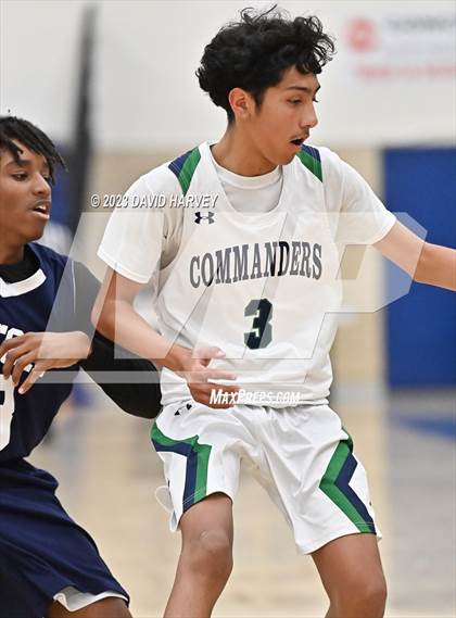 Thumbnail 3 in Lincoln vs Kennedy photogallery.