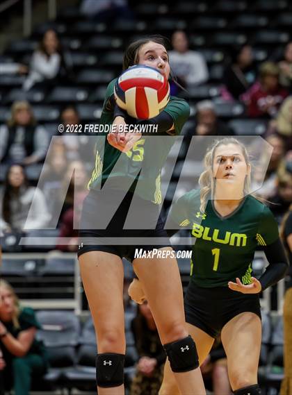 Thumbnail 1 in Klondike vs. Blum (UIL 1A Semifinal) photogallery.