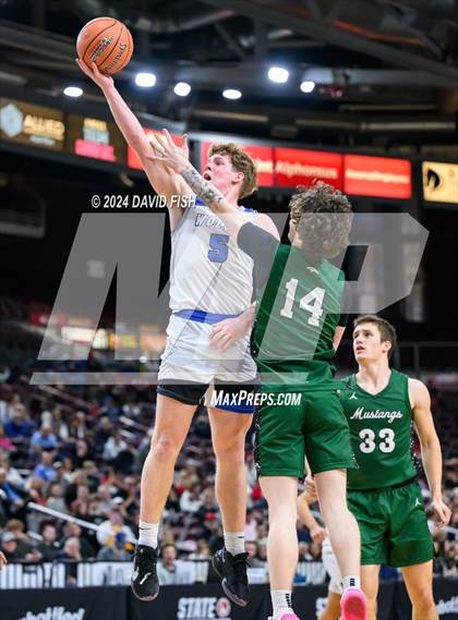 Thumbnail 3 in Timberline vs. Eagle (IHSAA 5A Quarterfinal) photogallery.