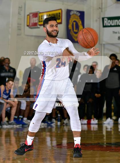 Thumbnail 1 in Capital Christian vs. Folsom (Gridley Invitational) photogallery.