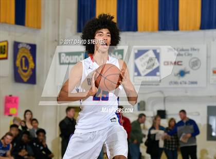 Thumbnail 2 in Capital Christian vs. Folsom (Gridley Invitational) photogallery.