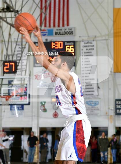 Thumbnail 2 in Capital Christian vs. Folsom (Gridley Invitational) photogallery.