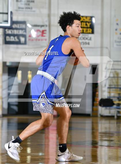 Thumbnail 3 in Capital Christian vs. Folsom (Gridley Invitational) photogallery.