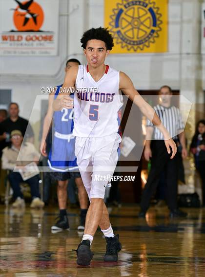 Thumbnail 2 in Capital Christian vs. Folsom (Gridley Invitational) photogallery.
