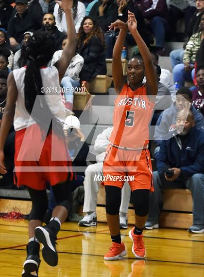 Thumbnail 1 in Austin @ Decatur photogallery.