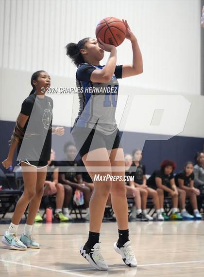 Thumbnail 3 in Jordan vs Shoemaker (Texas Association of Basketball Coaches Showcase) photogallery.