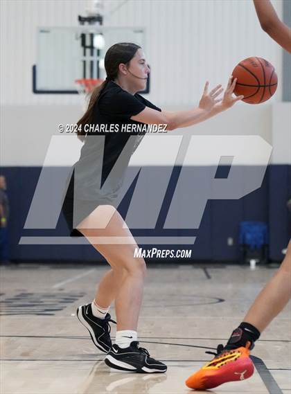 Thumbnail 3 in Jordan vs Shoemaker (Texas Association of Basketball Coaches Showcase) photogallery.
