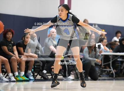 Thumbnail 3 in Jordan vs Shoemaker (Texas Association of Basketball Coaches Showcase) photogallery.