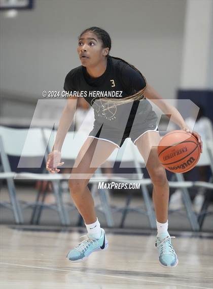 Thumbnail 3 in Jordan vs Shoemaker (Texas Association of Basketball Coaches Showcase) photogallery.