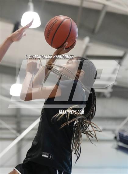 Thumbnail 1 in Jordan vs Shoemaker (Texas Association of Basketball Coaches Showcase) photogallery.