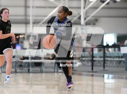 Thumbnail 3 in Jordan vs Shoemaker (Texas Association of Basketball Coaches Showcase) photogallery.