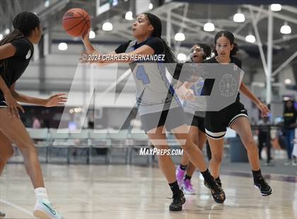 Thumbnail 1 in Jordan vs Shoemaker (Texas Association of Basketball Coaches Showcase) photogallery.