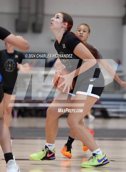 Thumbnail 1 in Jordan vs Shoemaker (Texas Association of Basketball Coaches Showcase) photogallery.