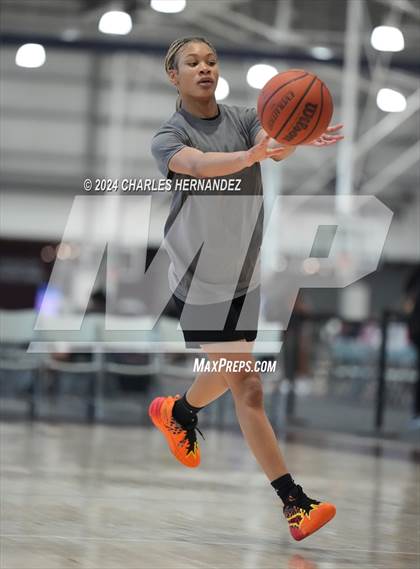 Thumbnail 1 in Jordan vs Shoemaker (Texas Association of Basketball Coaches Showcase) photogallery.
