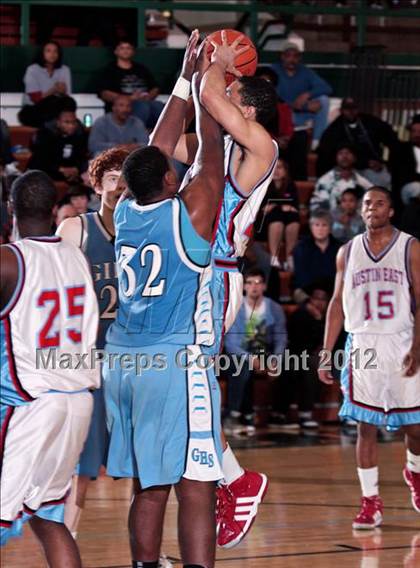 Thumbnail 1 in Gibbs vs. Austin-East (D3-AA Final) photogallery.