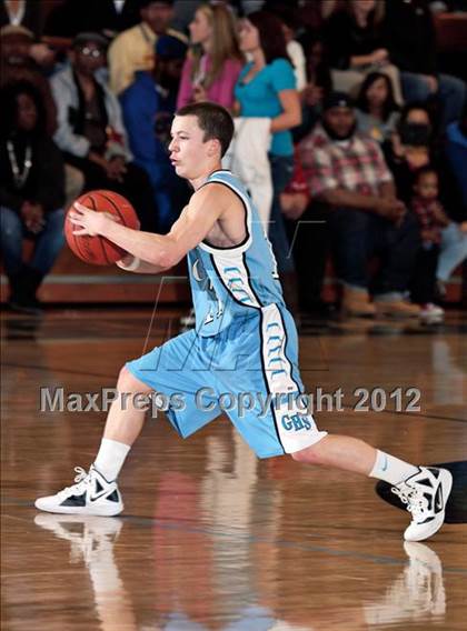 Thumbnail 1 in Gibbs vs. Austin-East (D3-AA Final) photogallery.