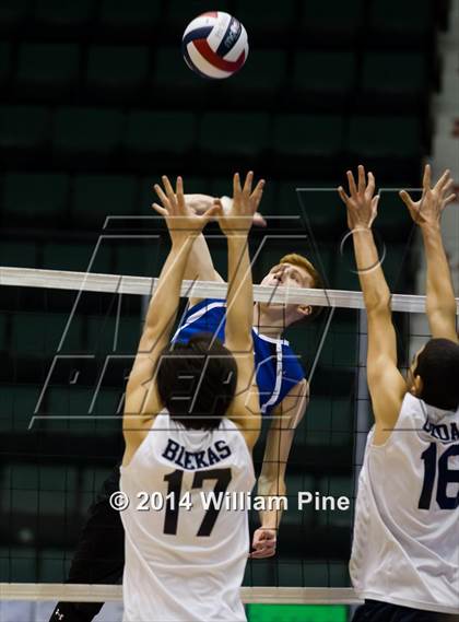 Thumbnail 2 in Oswego vs. Eastport-South Manor (NYSPHSAA Division 2 Pool Play) photogallery.
