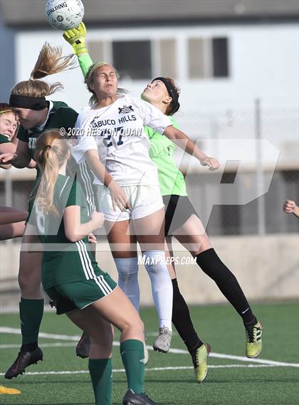 Thumbnail 2 in Edison vs. Trabuco Hills (CIF-SS D1 Playoff) photogallery.