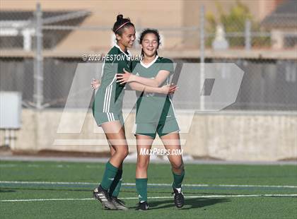 Thumbnail 1 in Edison vs. Trabuco Hills (CIF-SS D1 Playoff) photogallery.