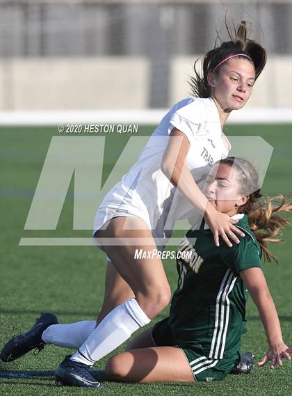 Thumbnail 2 in Edison vs. Trabuco Hills (CIF-SS D1 Playoff) photogallery.