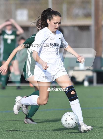 Thumbnail 1 in Edison vs. Trabuco Hills (CIF-SS D1 Playoff) photogallery.