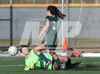 Thumbnail 3 in Edison vs. Trabuco Hills (CIF-SS D1 Playoff) photogallery.