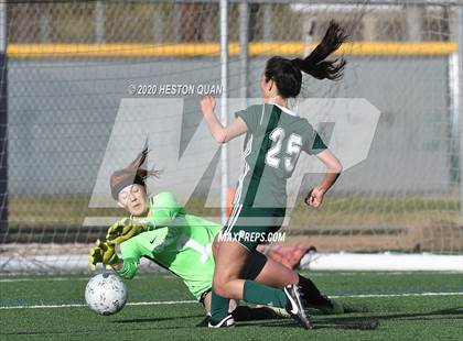 Thumbnail 2 in Edison vs. Trabuco Hills (CIF-SS D1 Playoff) photogallery.