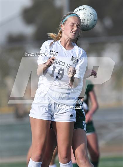Thumbnail 2 in Edison vs. Trabuco Hills (CIF-SS D1 Playoff) photogallery.