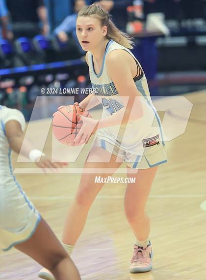 Thumbnail 3 in Ursuline vs. Harrison (NYSPHSAA Section 1 Class AA Semifinal) photogallery.