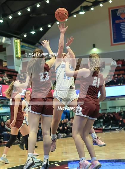 Thumbnail 3 in Ursuline vs. Harrison (NYSPHSAA Section 1 Class AA Semifinal) photogallery.